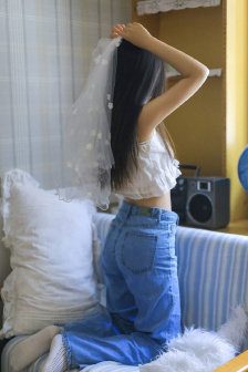 美剧亢奋第一季剧情介绍